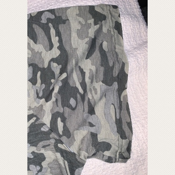 Plus Size Camo Short Sleeve Top - Picture 8 of 10